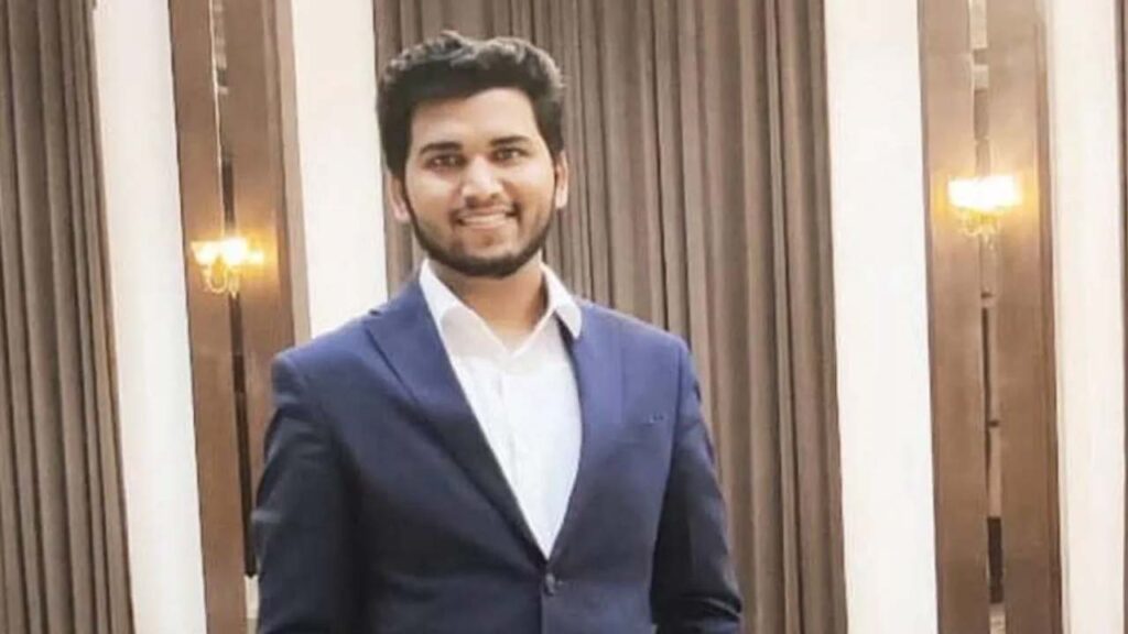 MPPSC 2024 Topper विजयपुर के देवांशु शिवहरे बने डिप्टी कलेक्टर